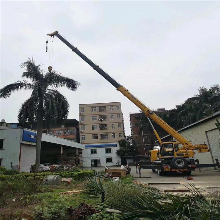 新村镇12吨吊车出租一天的收费标准是什么