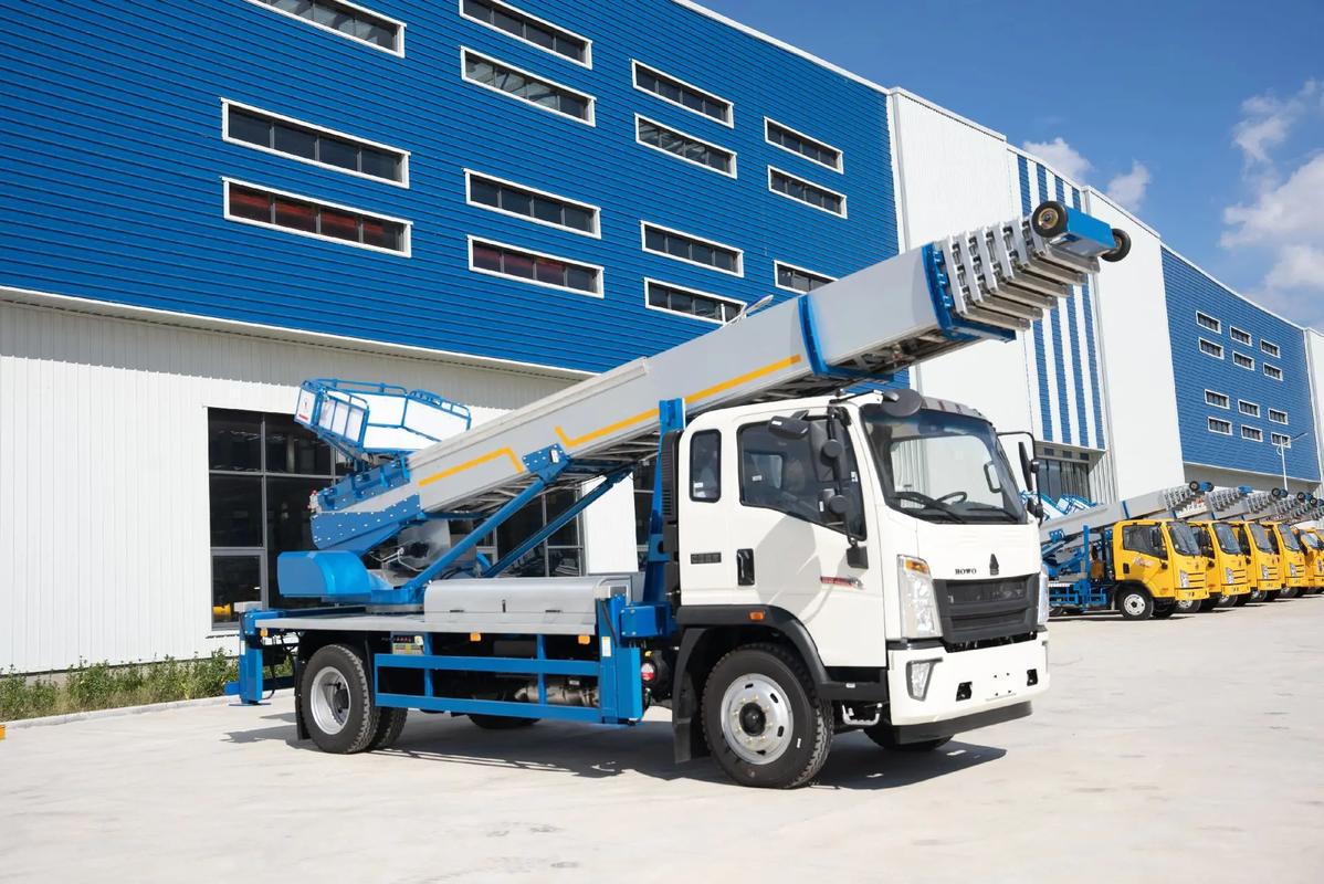 新村镇出租云梯车高空作业车 建筑垃圾搬运